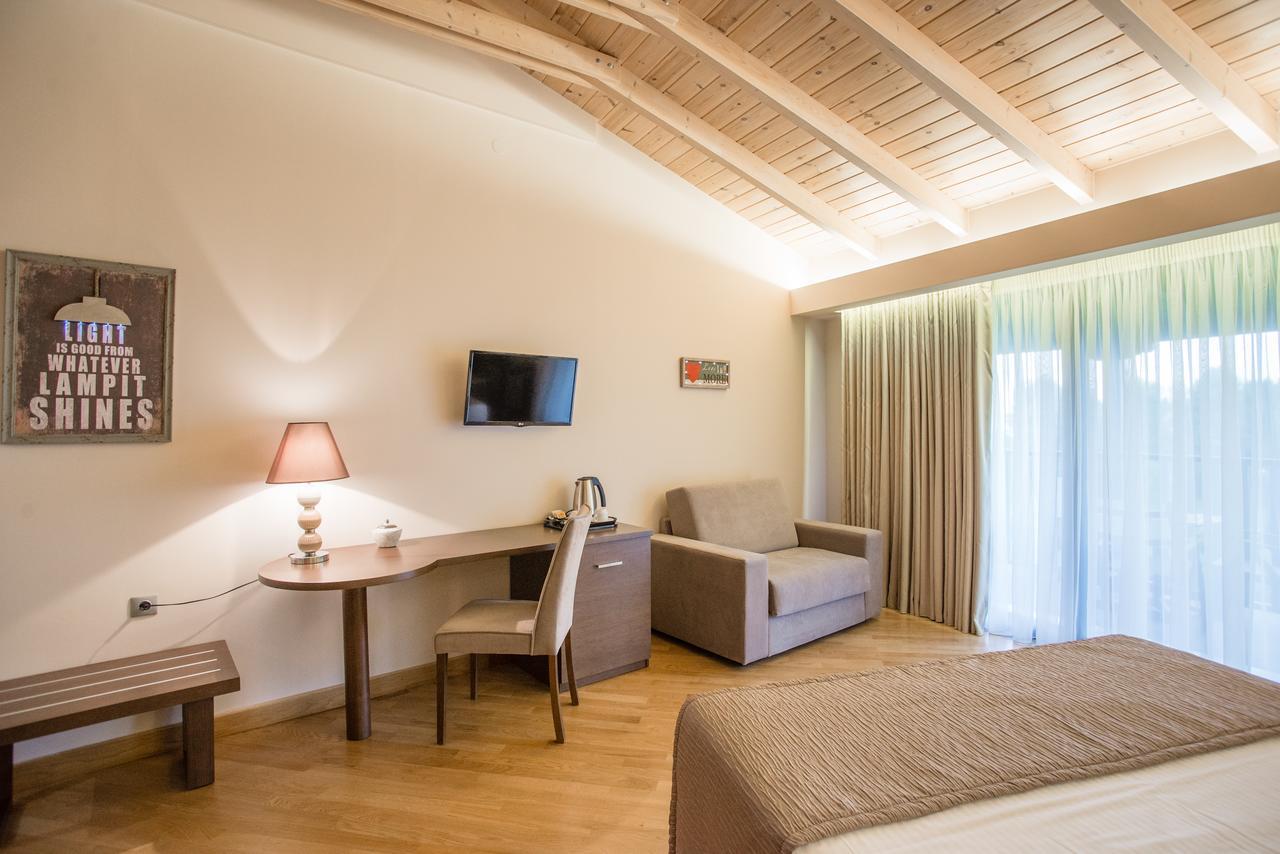 Nepheli Hotel Kastrosikia Esterno foto